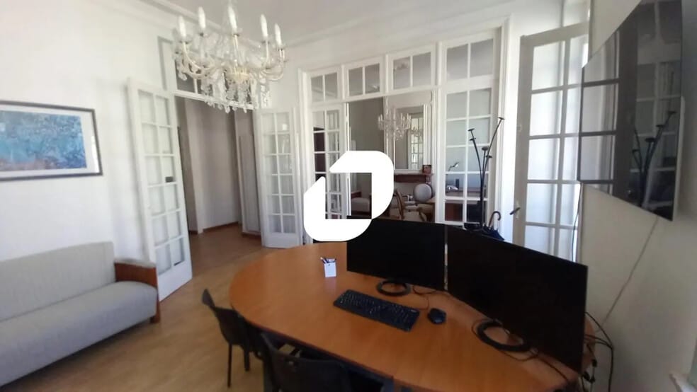 Bureau dans Lille à louer - Photo de l’immeuble – Image 1 sur 9