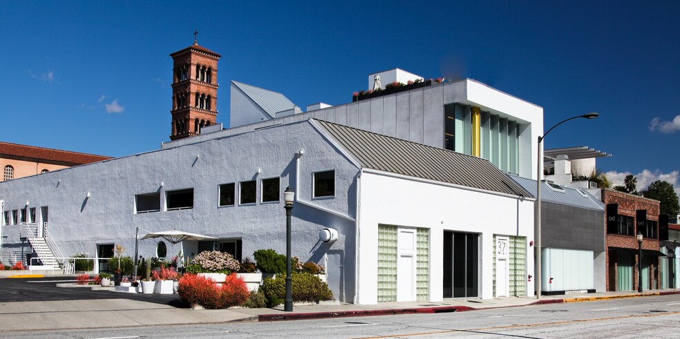 Bureau dans Pasadena, CA à vendre - Photo de l’immeuble – Image 1 sur 1