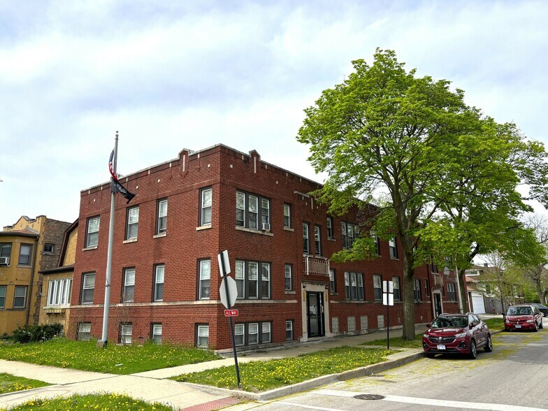 5901 W Fillmore St, Chicago, IL à vendre - Photo de l’immeuble – Image 1 sur 8