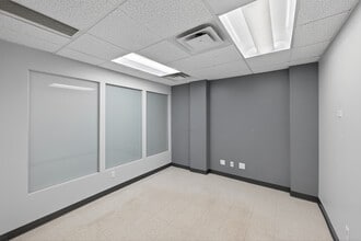 6 Technology Dr, Setauket, NY à louer Photo intérieure– Image 1 sur 10