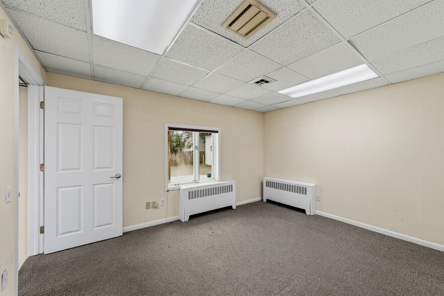 2406 New Rd, Northfield, NJ à vendre - Photo intérieure – Image 3 sur 26