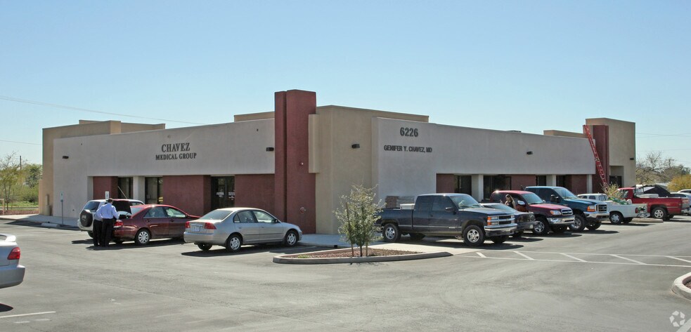 6226 E Pima St, Tucson, AZ à louer - Photo de l’immeuble – Image 2 sur 6