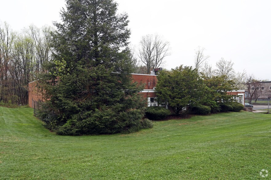 3020 Darnell Rd, Philadelphia, PA à vendre - Photo de l’immeuble – Image 3 sur 3