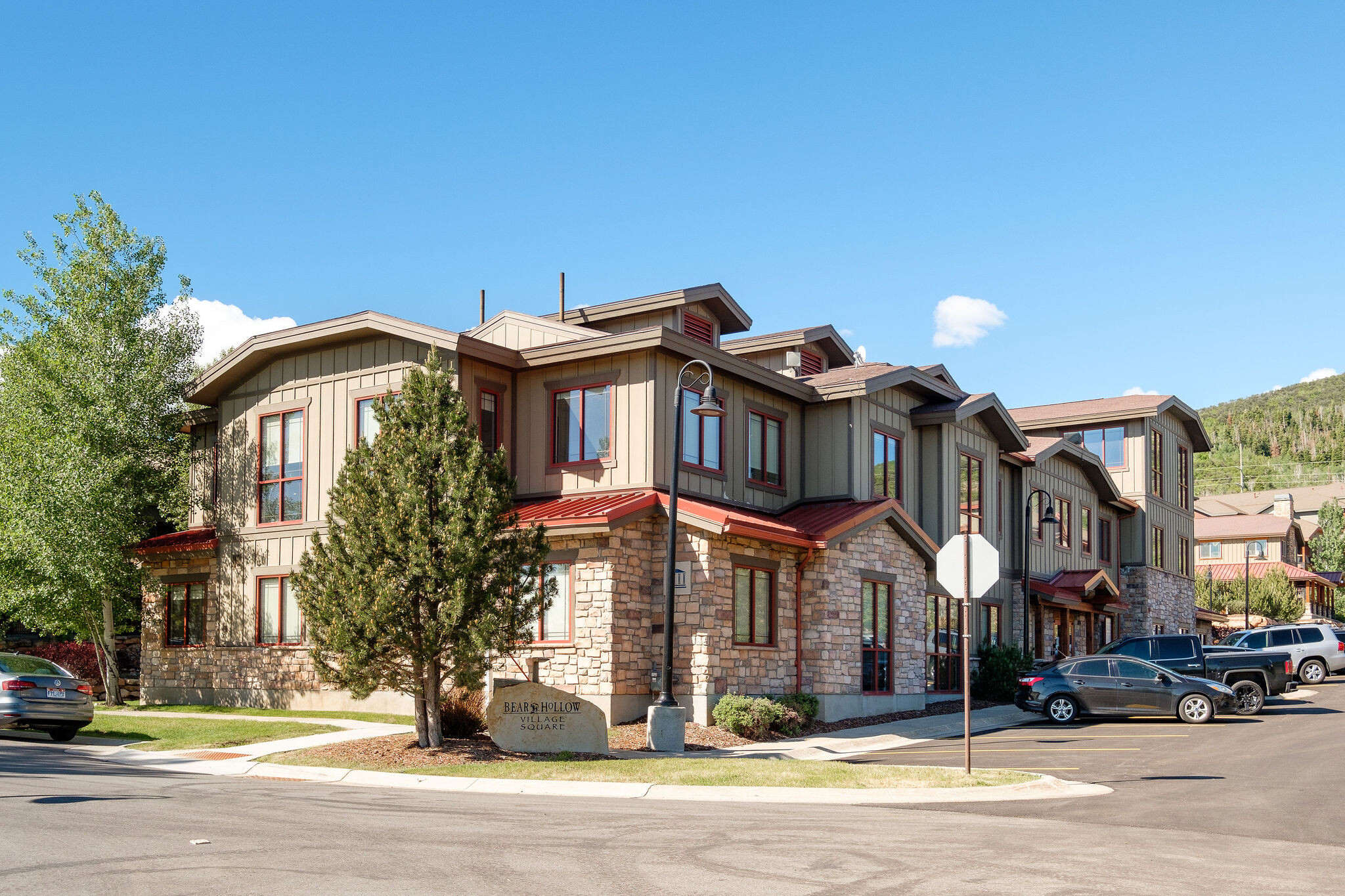 5532 Lillehammer Ln, Park City, UT à louer Photo de l’immeuble– Image 1 sur 27