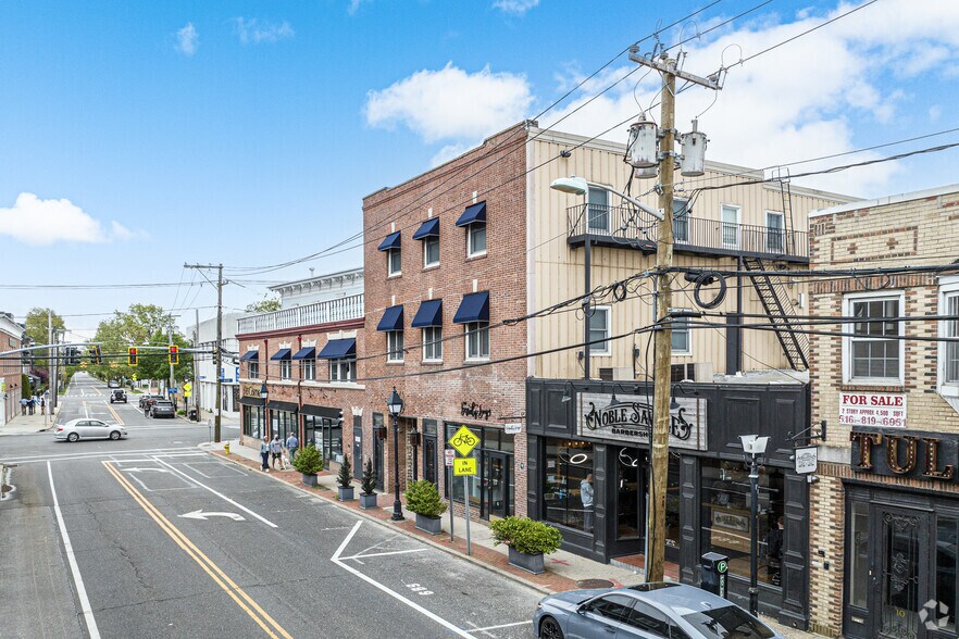 1-3 Main St 2-4 4th Ave, Bay Shore, NY à vendre - Photo de l’immeuble – Image 2 sur 27