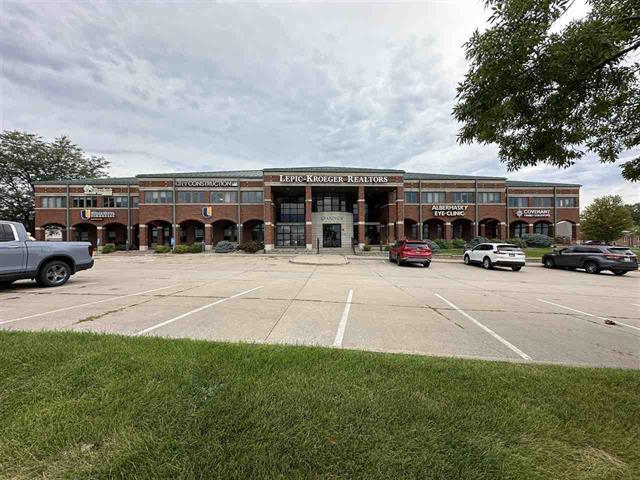 2346 Mormon Trek Blvd, Iowa City, IA à vendre - Photo de l’immeuble – Image 1 sur 6