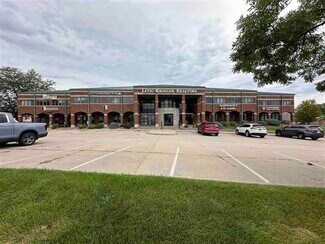 Plus de détails pour 2346 Mormon Trek Blvd, Iowa City, IA - Bureau à vendre