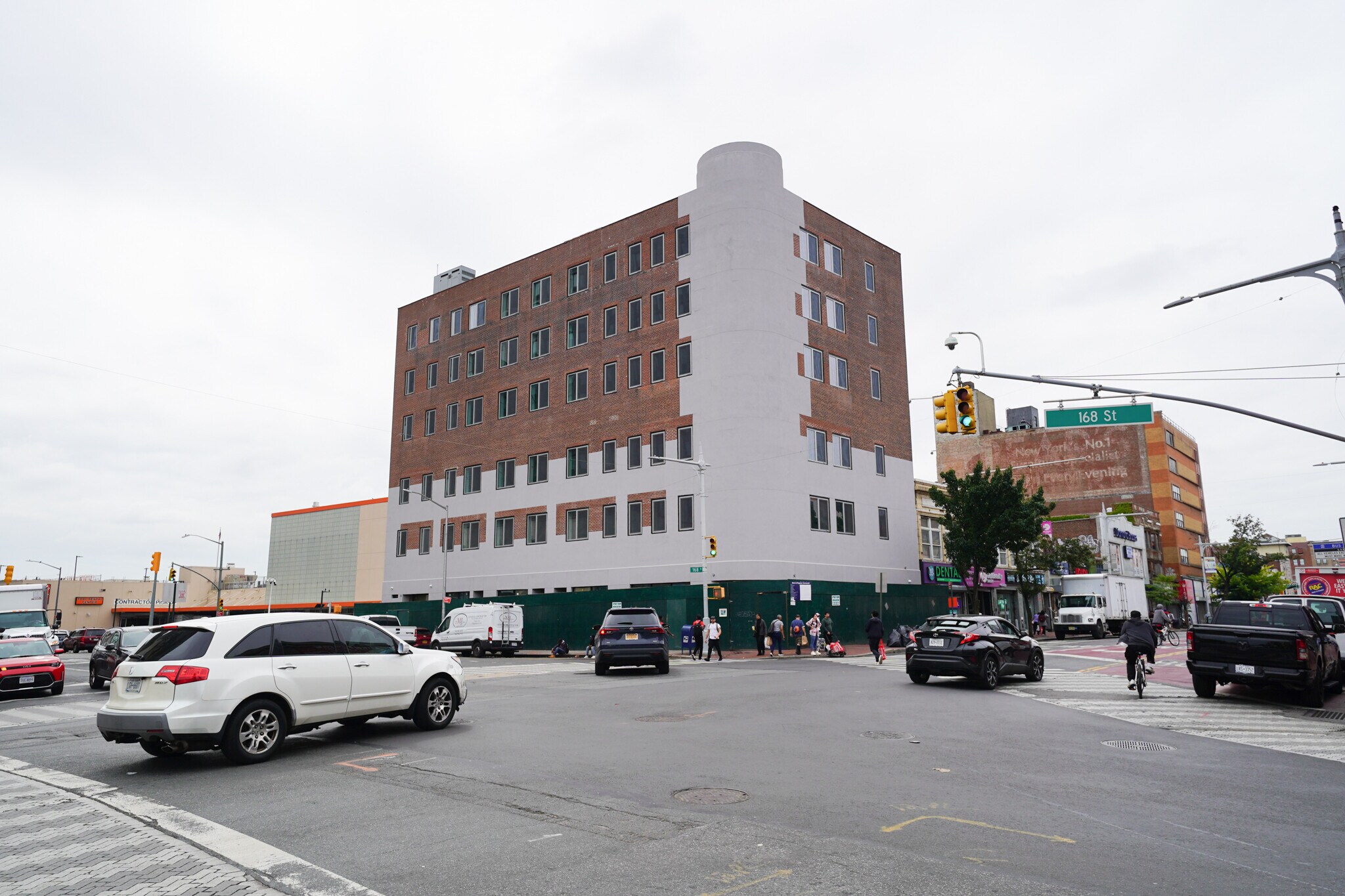 16636 Jamaica Ave, Jamaica, NY à louer Photo de l’immeuble– Image 1 sur 2