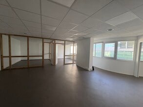 74 Rue Georges Bonnac, Bordeaux à louer Photo intérieure– Image 1 sur 6