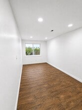 10835-10841 Santa Monica Blvd, Los Angeles, CA à louer Photo intérieure– Image 2 sur 4