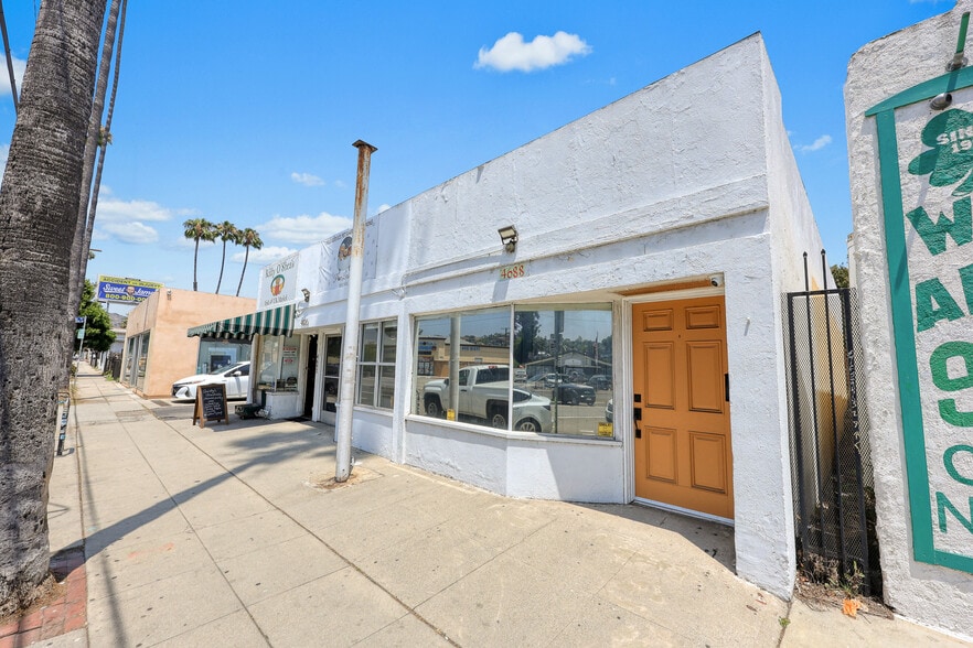 4690 Eagle Rock Blvd, Los Angeles, CA à vendre - Photo de l’immeuble – Image 3 sur 9