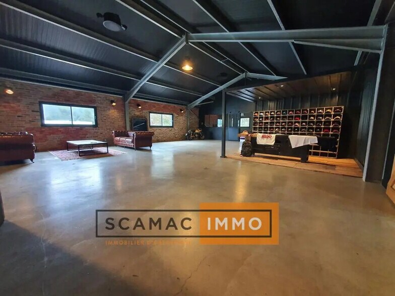 Local d’activités dans Gémenos à louer - Photo de l’immeuble – Image 1 sur 6