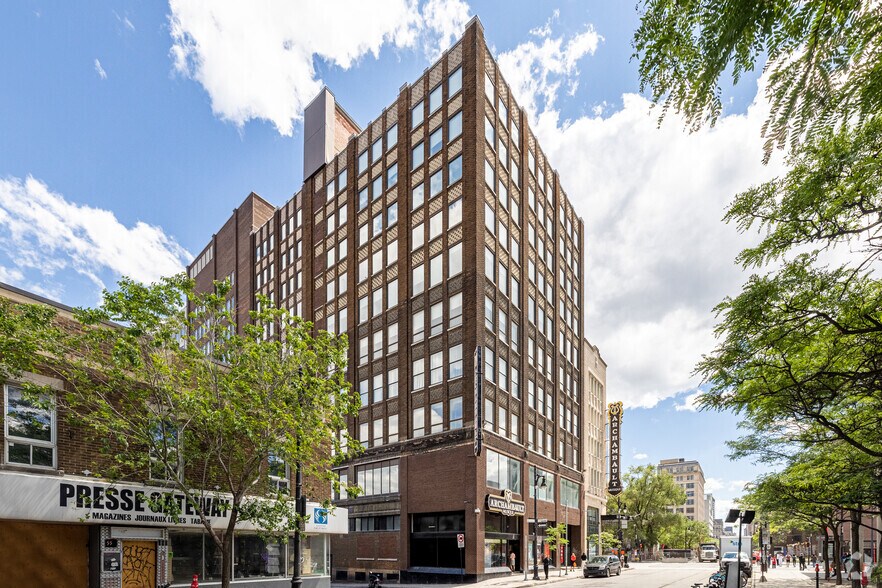 500 Rue Sainte-Catherine E, Montréal, QC à vendre - Photo de l’immeuble – Image 3 sur 3