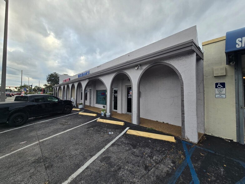 535 N State Road 7, Margate, FL à louer - Photo de l’immeuble – Image 1 sur 9