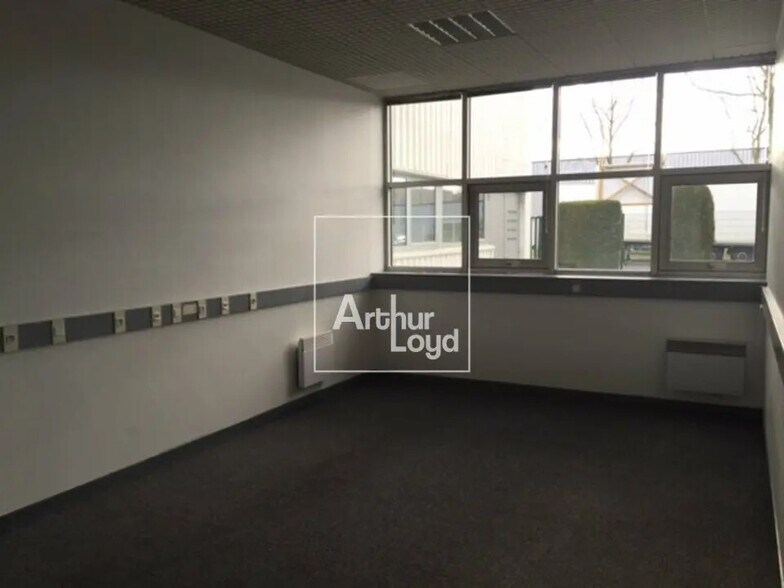 Bureau dans Bondoufle à louer - Photo intérieure – Image 3 sur 5