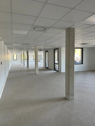 Plus de détails pour 3 Rue Maryse Bastié, Anglet - Bureau à louer