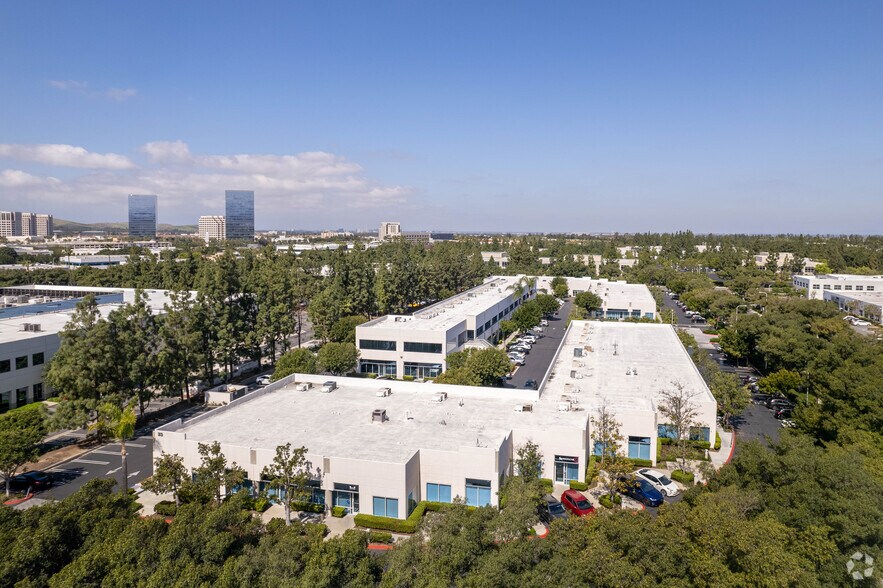 23 Mauchly, Irvine, CA à louer - Aérien – Image 2 sur 22