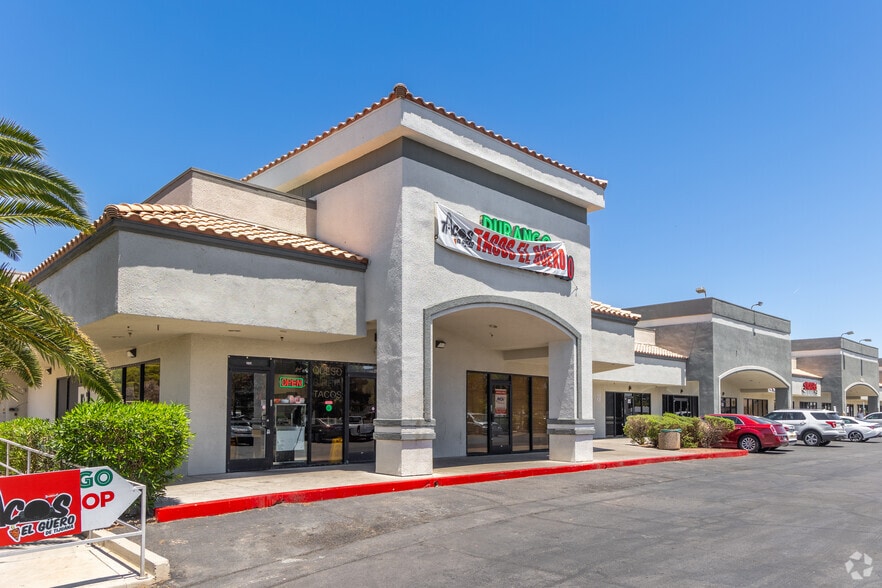 4440 E Washington Ave, Las Vegas, NV à vendre - Photo principale – Image 1 sur 19