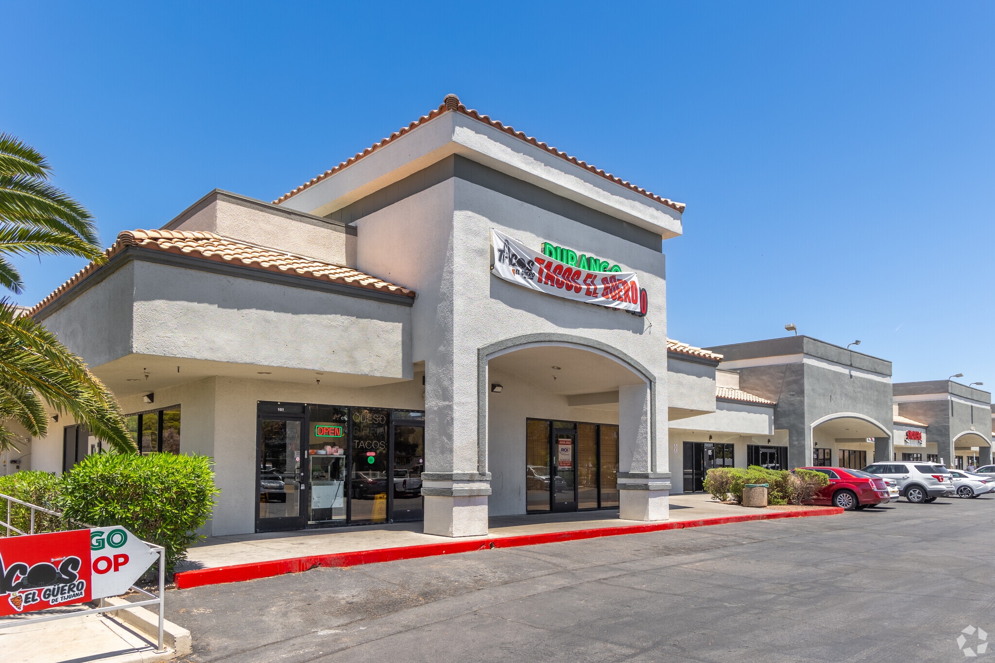 4440 E Washington Ave, Las Vegas, NV à vendre Photo principale– Image 1 sur 20