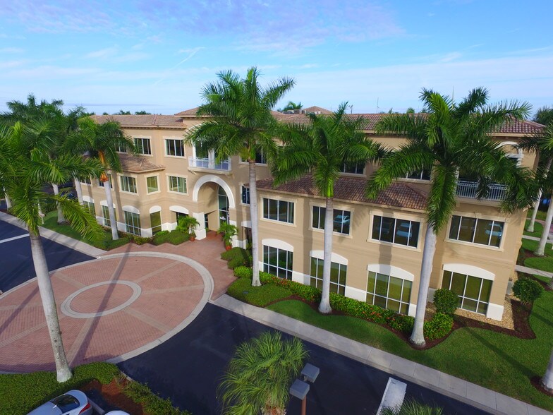 24311 Walden Center Dr, Bonita Springs, FL à vendre - Photo de l’immeuble – Image 2 sur 7