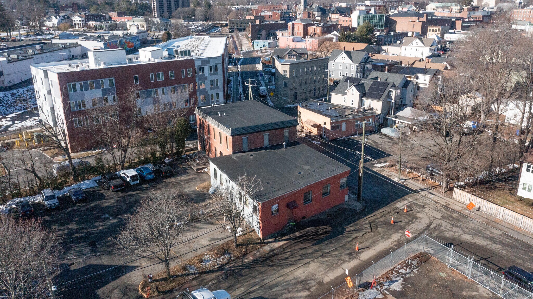 126 Franklin St, Torrington, CT à vendre Photo principale– Image 1 sur 17