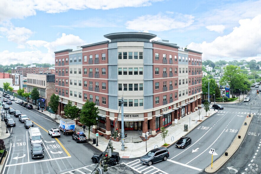 1 N Main St, Port Chester, NY à louer - Photo principale – Image 1 sur 22