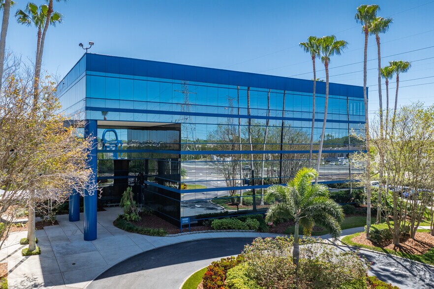 17757 US Highway 19 N, Clearwater, FL à vendre - Photo de l’immeuble – Image 3 sur 6