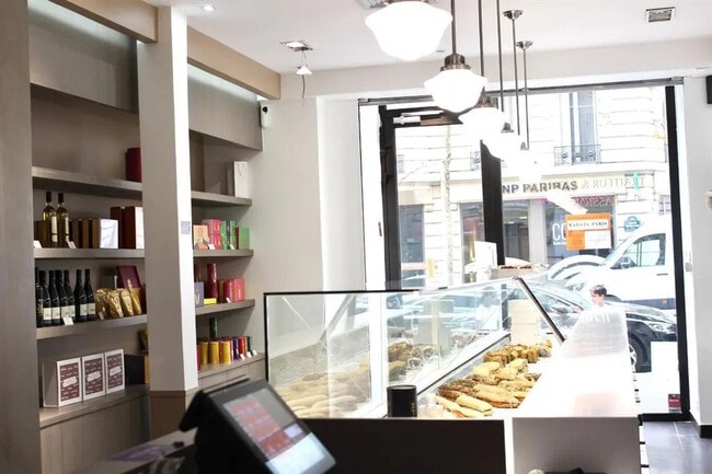 Plus de détails pour Local commercial à louer