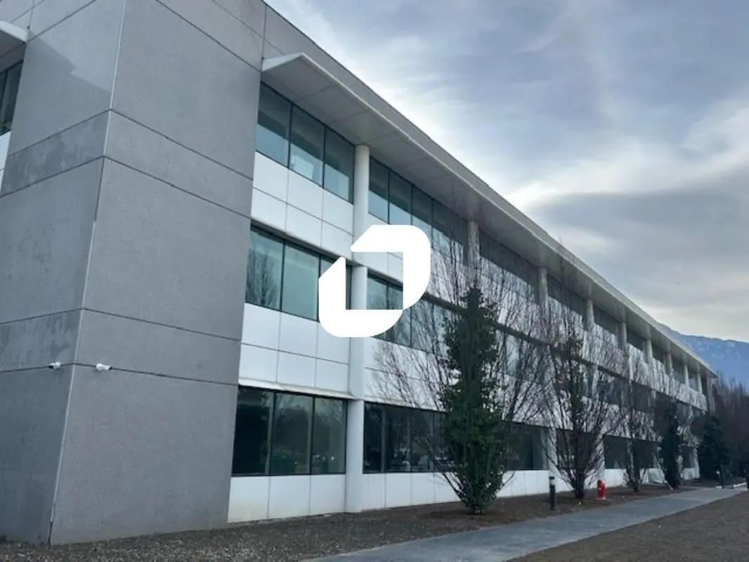 5 Avenue Raymond Chanas, Eybens à vendre Photo de l’immeuble– Image 1 sur 1