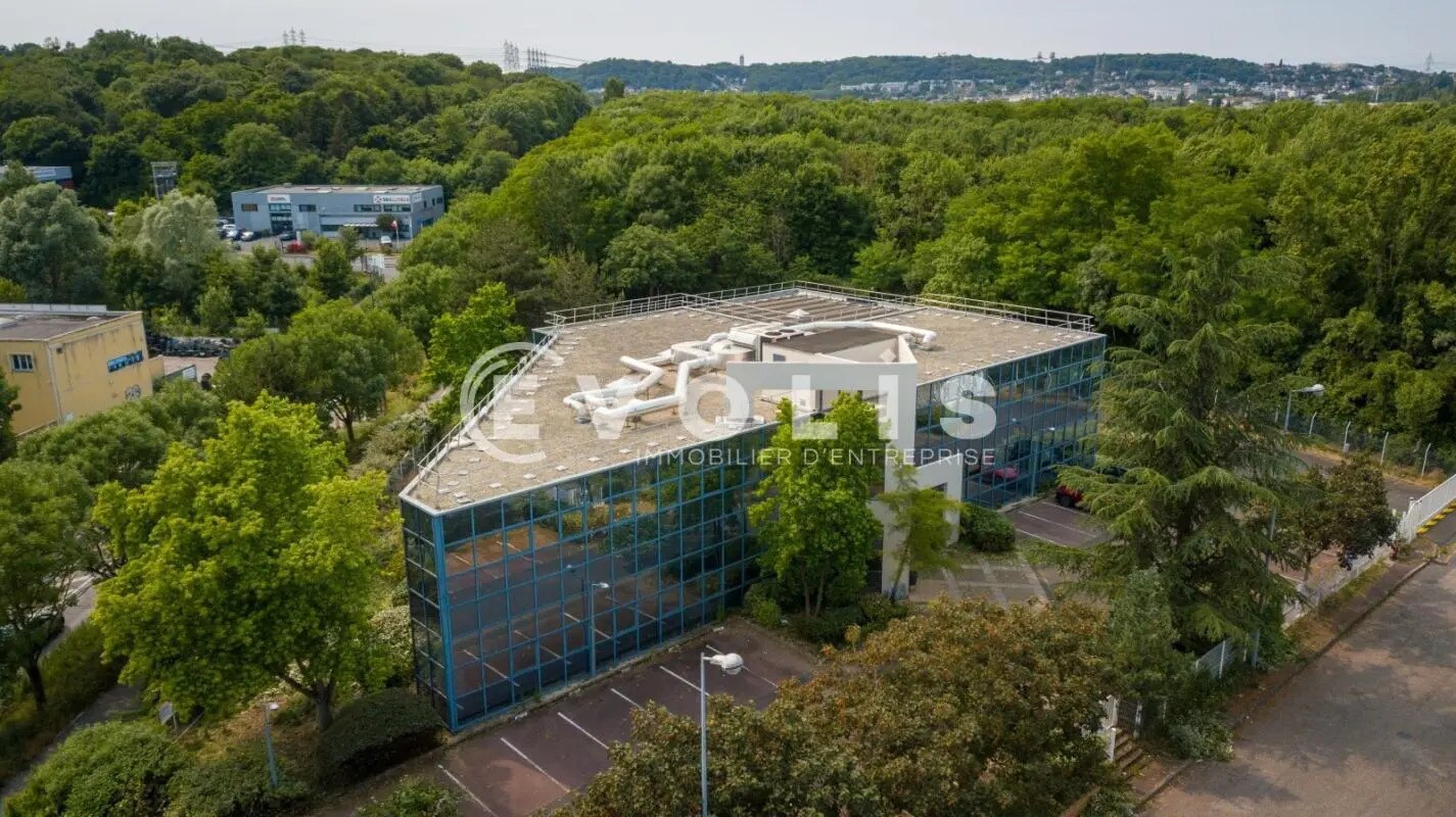 Local d’activités dans Villebon-sur-Yvette à louer Photo de l’immeuble– Image 1 sur 46