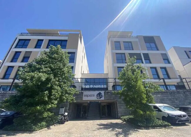 Plus de détails pour 84 Quai Joseph Gillet, Lyon - Bureau à louer