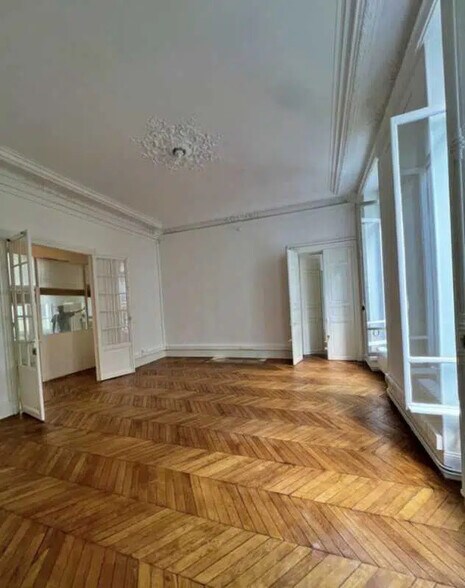 Bureau dans Paris à louer - Photo de l’immeuble – Image 3 sur 4