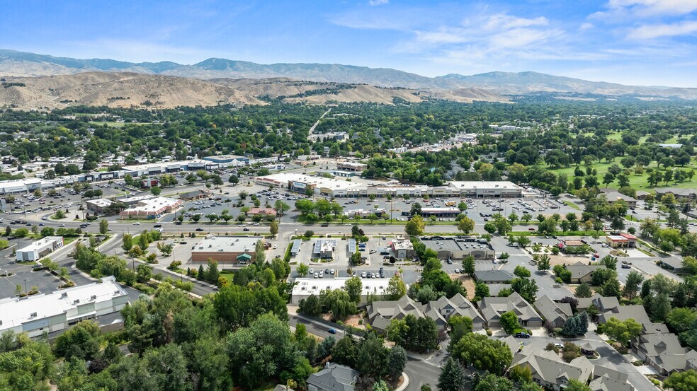 6711 N Glenwood St, Garden City, ID à vendre - Photo de l’immeuble – Image 3 sur 3