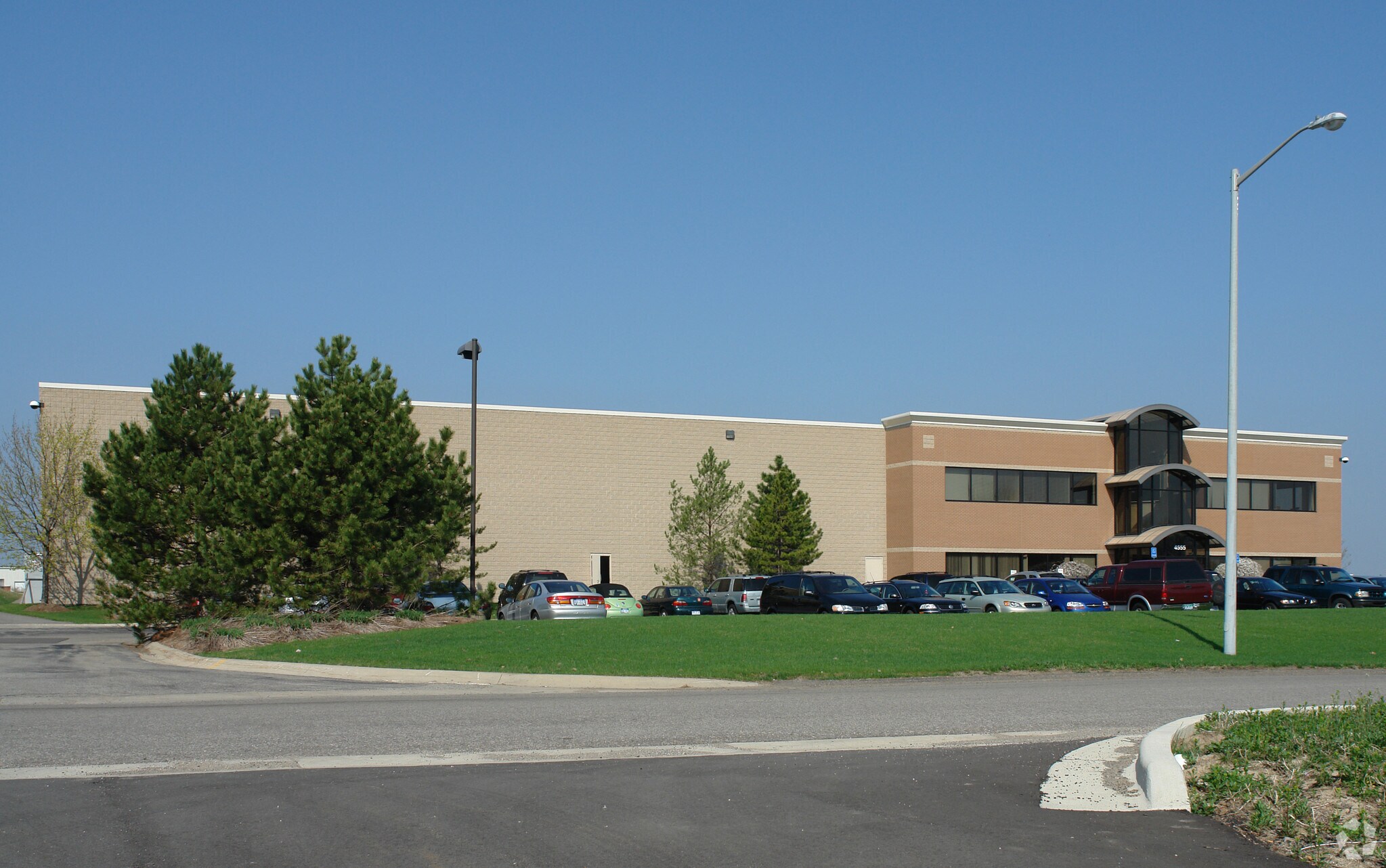 4555 Danvers Dr SE, Grand Rapids, MI à louer Photo principale– Image 1 sur 8