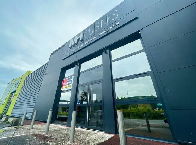 Plus de détails pour Local commercial à louer