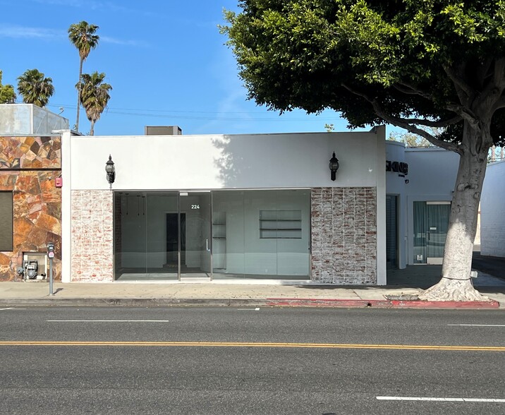 224 S Robertson Blvd, Beverly Hills, CA à louer - Photo de l’immeuble – Image 1 sur 7
