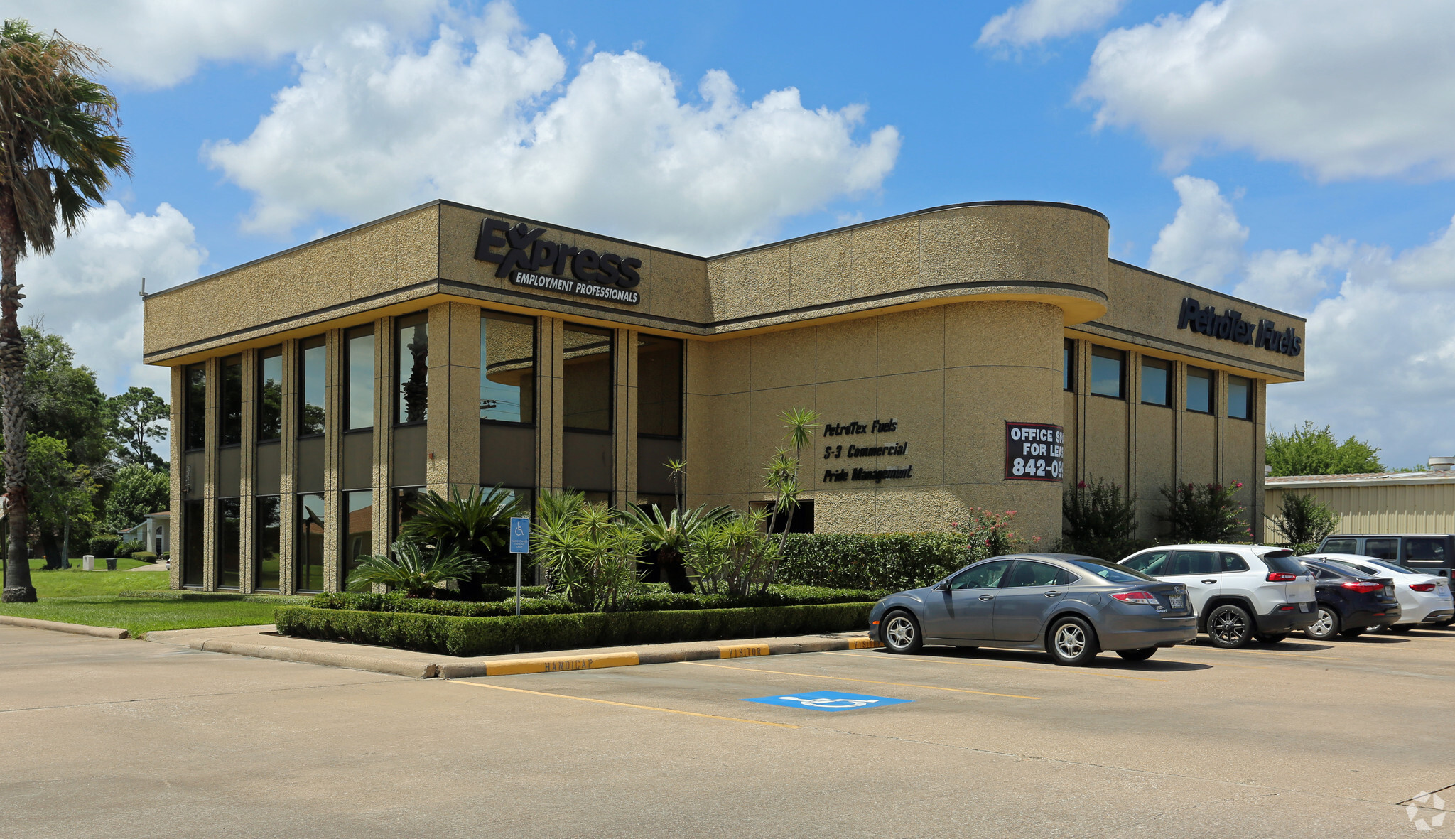 1844 & 1846 Interstate 10 S, Beaumont, TX à vendre Photo principale– Image 1 sur 44