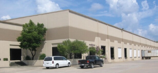 1111 Portwall St, Houston, TX à louer - Photo de l’immeuble – Image 2 sur 10