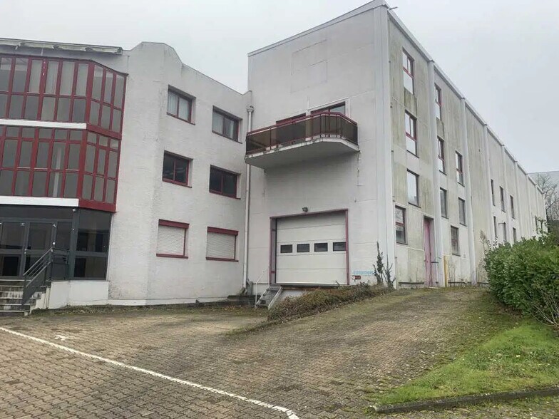 Bureau dans Champagne-au-Mont-d'Or à louer - Photo de l’immeuble – Image 3 sur 14