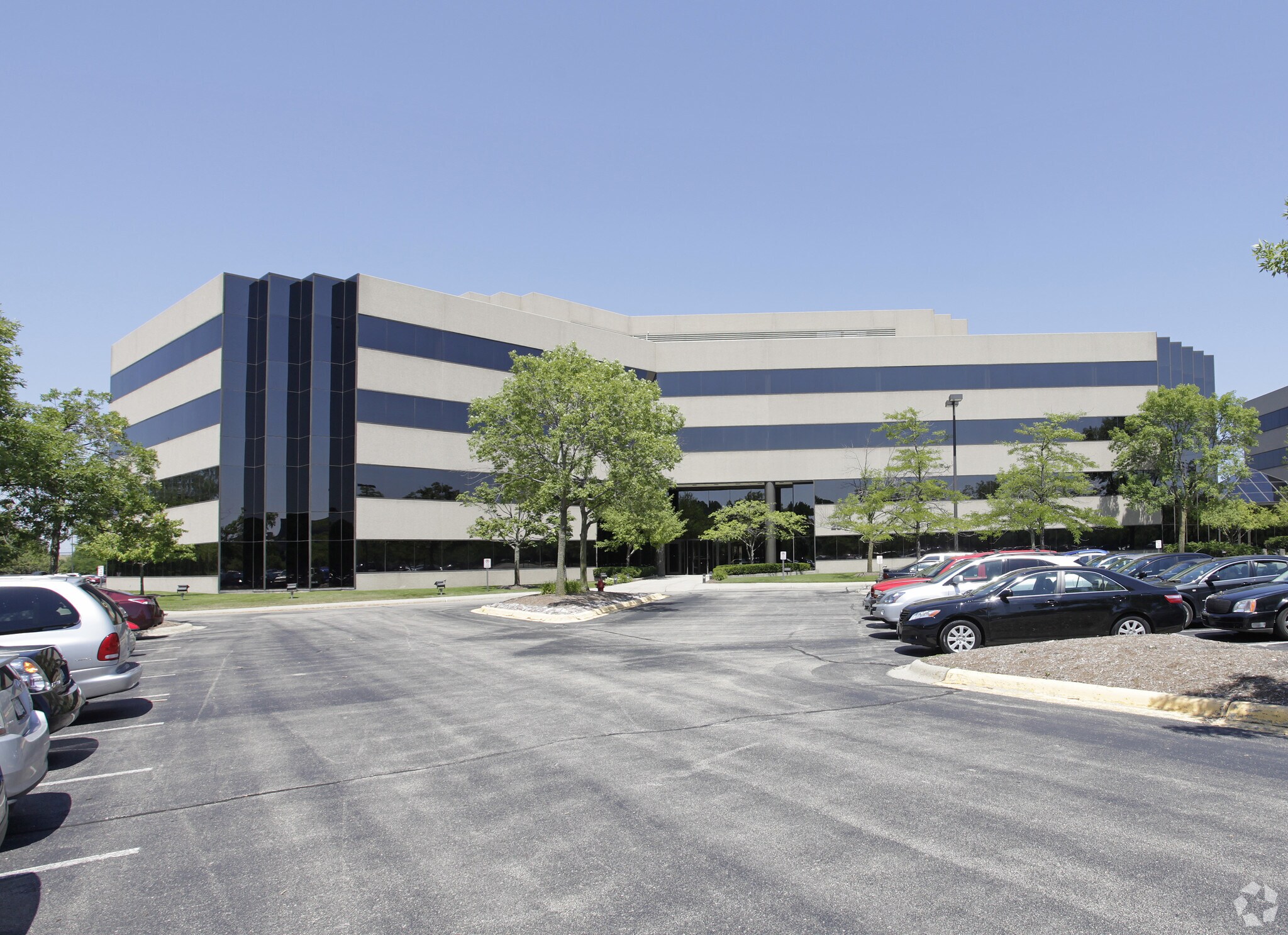 25 Tri State International, Lincolnshire, IL à louer Photo principale– Image 1 sur 11