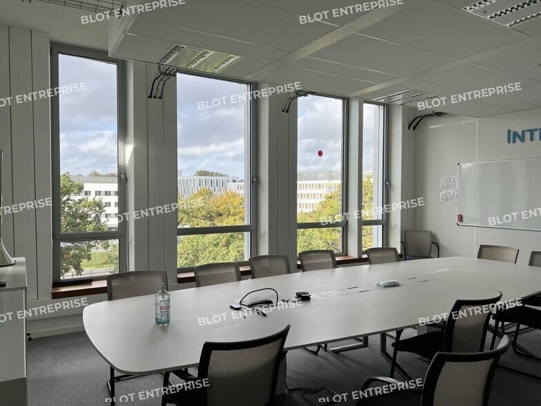 Bureau dans Cesson-Sévigné à louer - Photo de l’immeuble – Image 3 sur 10