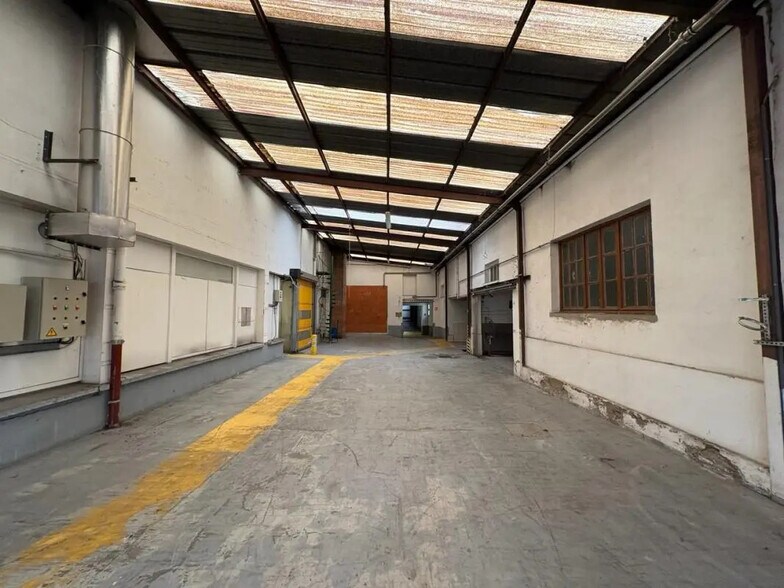 Local d'activités dans Riorges à vendre - Photo intérieure – Image 3 sur 7