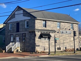 Plus de détails pour 148 W Broad St, Burlington, NJ - Local commercial à louer