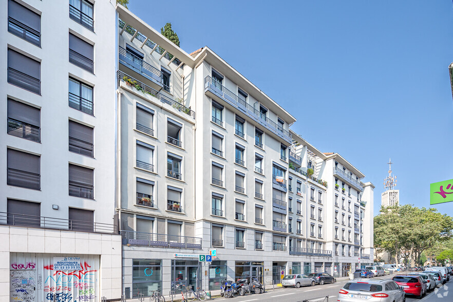 Immeuble residentiel dans Lyon à vendre - Photo de l’immeuble – Image 2 sur 2