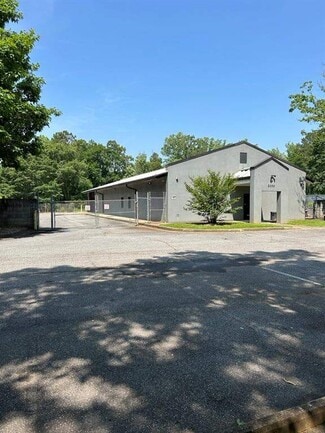 Plus de détails pour 2370 Justin Trl, Alpharetta, GA - Local d’activités à vendre