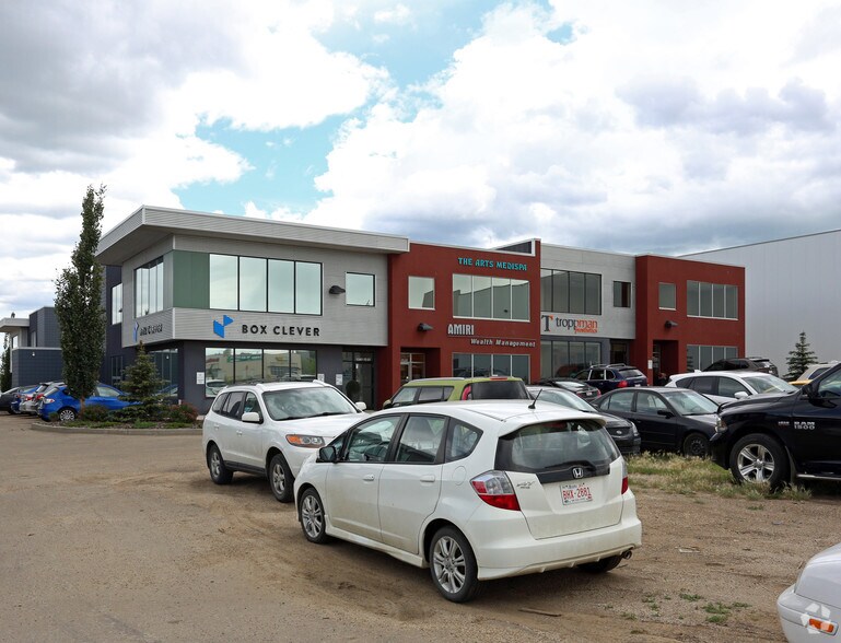 7731-33 Roper Rd NW, Edmonton, AB à vendre - Photo de l’immeuble – Image 2 sur 2