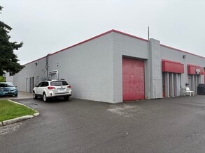 3210 Swansea Cres, Ottawa, ON à louer Photo de l’immeuble– Image 1 sur 7