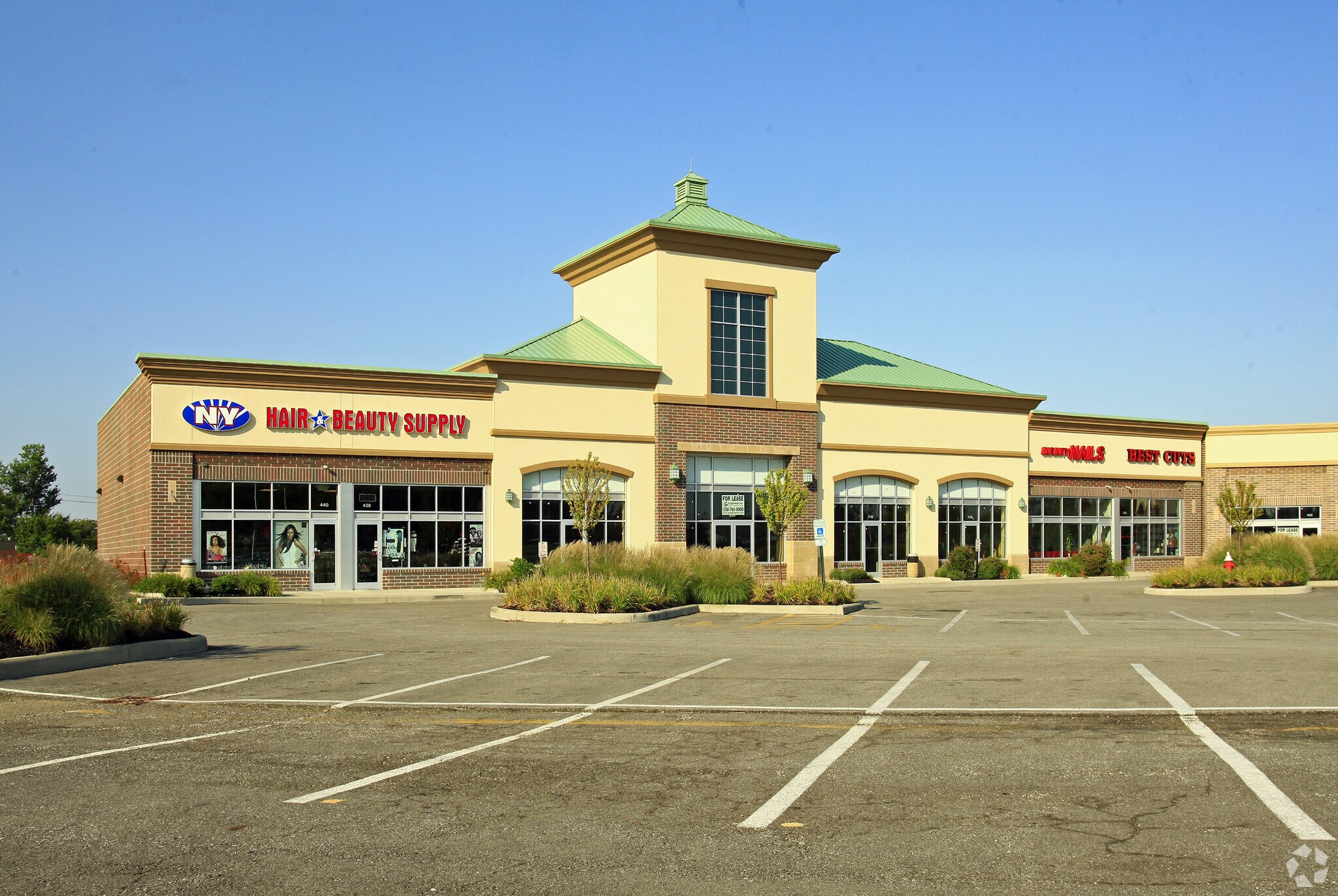 Meadowbrook Market Square I portefeuille de 3 biens à vendre sur LoopNet.fr Photo principale– Image 1 sur 3