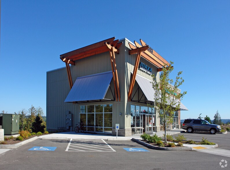 21555 Olhava Way NW, Poulsbo, WA à louer - Photo de l’immeuble – Image 2 sur 4