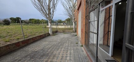 Local commercial dans Badalona, Barcelona à louer Photo intérieure– Image 2 sur 14